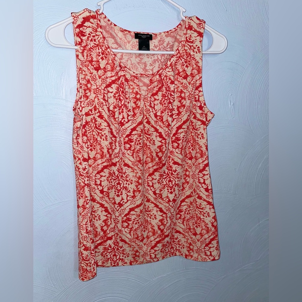 Women’s Size Medium Petite Ann Taylor Sleeveless Blouse